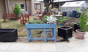 The Bradgate Mental Health Unit use their green fingers to create a new ‘Therapy Garden’